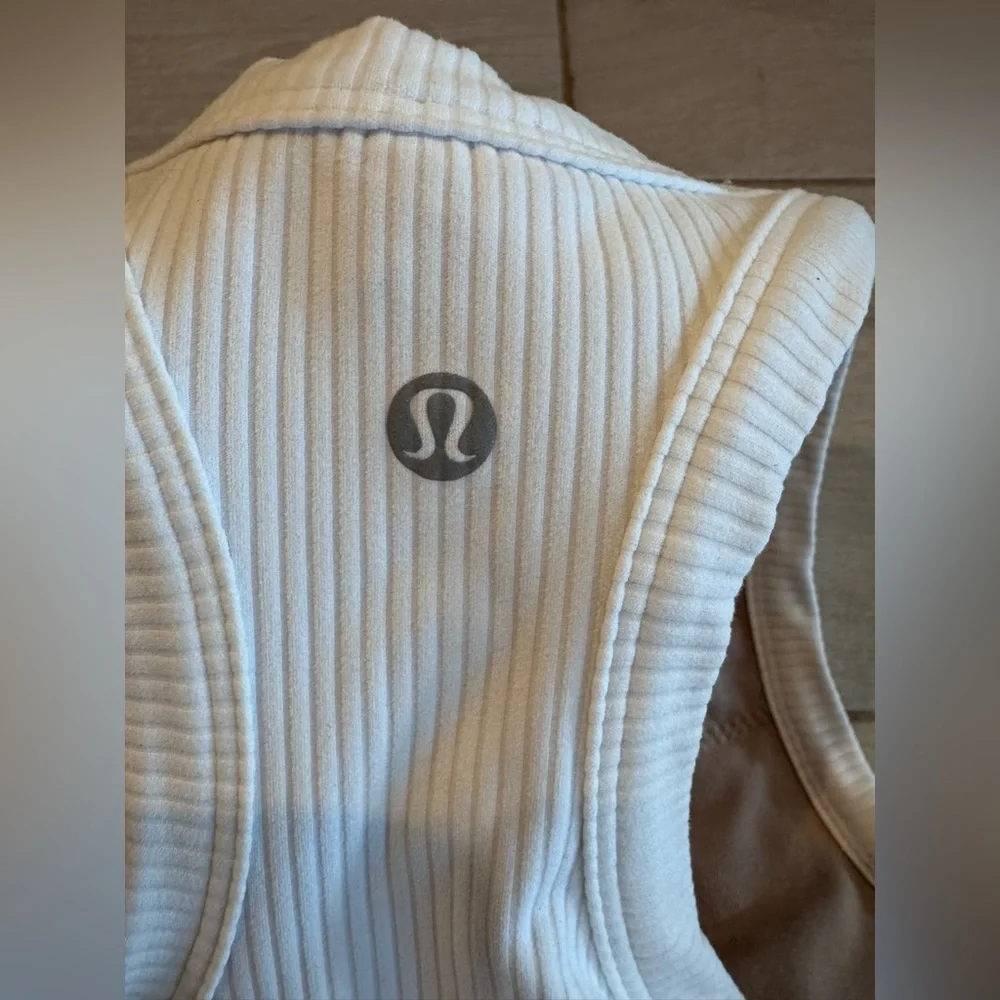 Lululemon - Ribbed Nulu Racerback Yoga Tank Top, size 4 - Picture 2 of 10